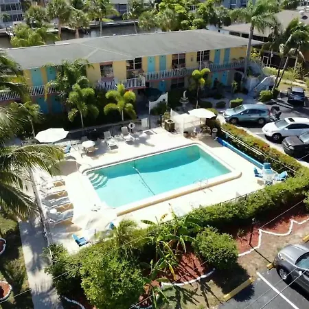 Hideaway Waterfront Resort-2